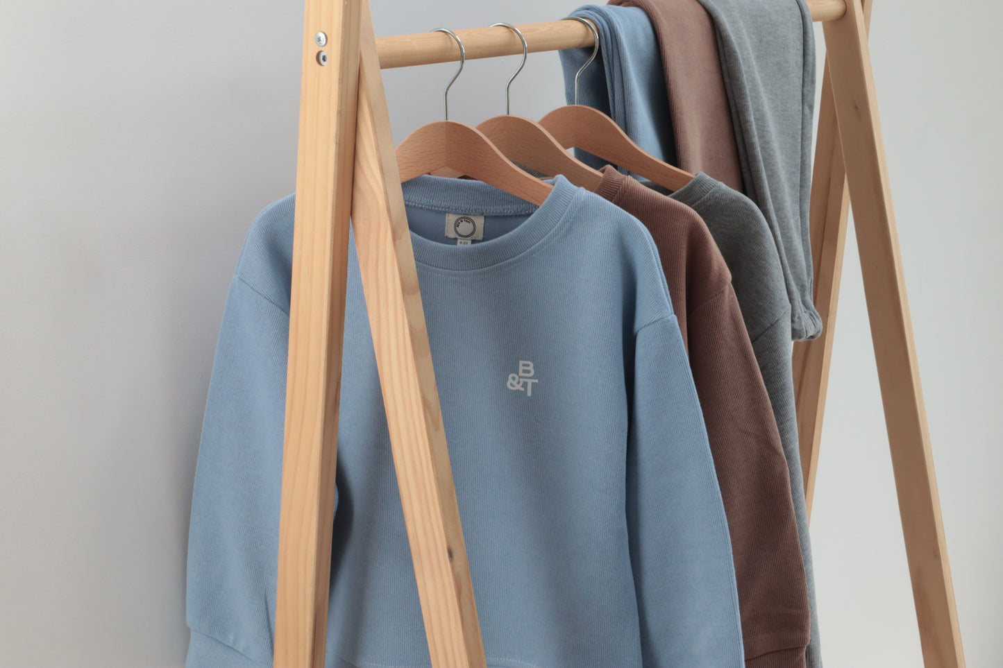 The everyday hero tracksuit (blue)