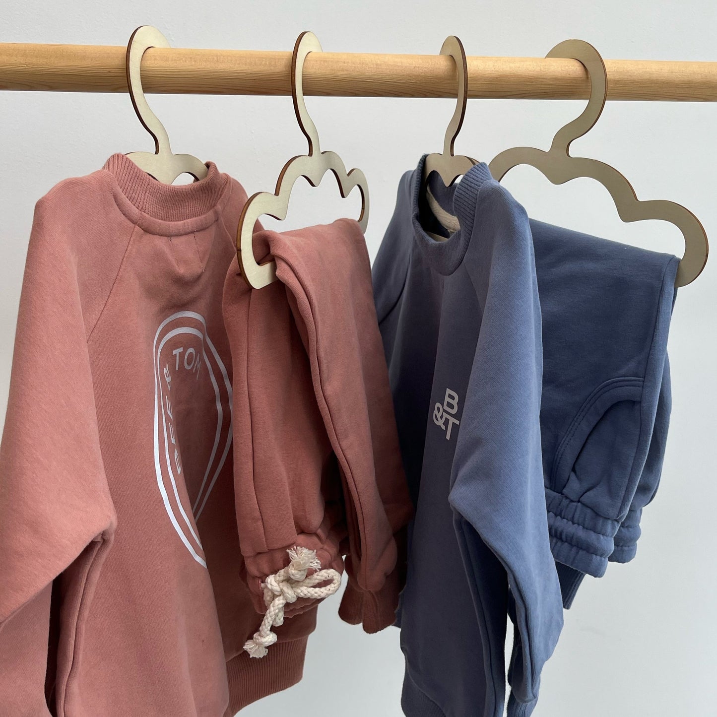 Buttery-soft cotton tracksuit (blue)