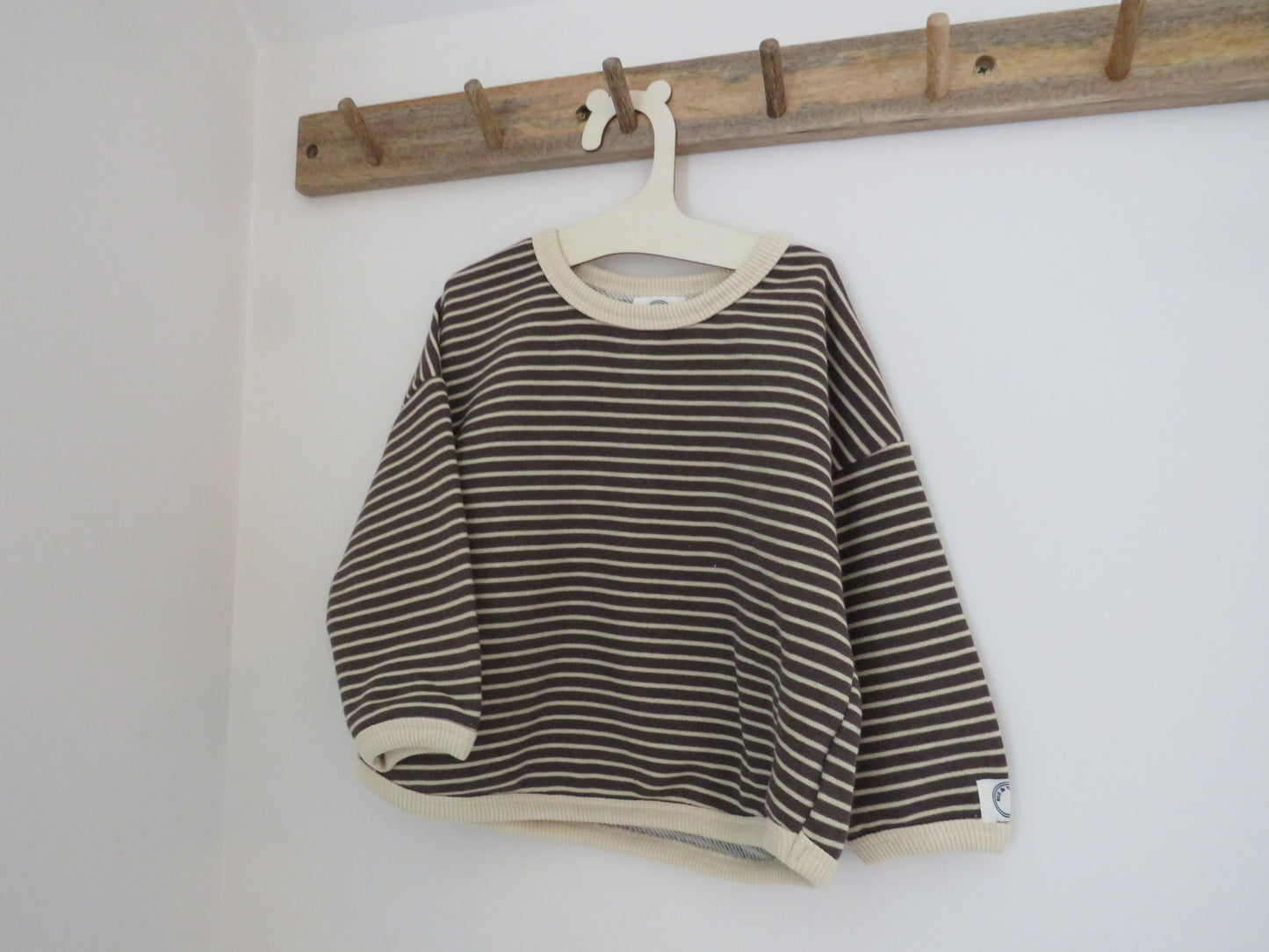 Long-sleeved sweatshirt (brown and ecru)