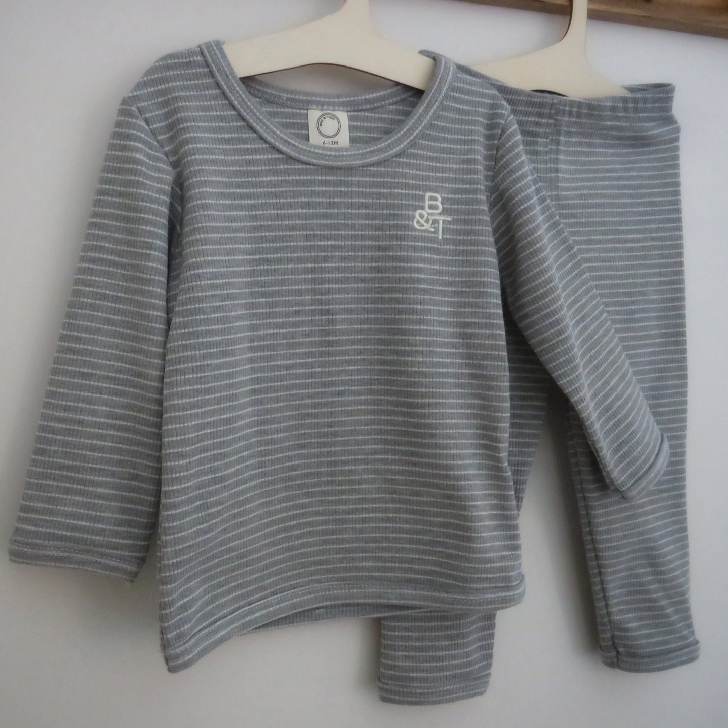 The stripe ribbed cotton set (grey) & beanie (beige)