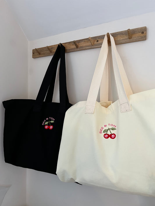 Cherry tote bag (black)
